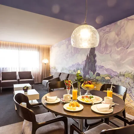 호텔 그랜드 플로브디프