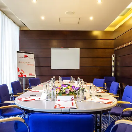 그랜드 4* 플로브디프