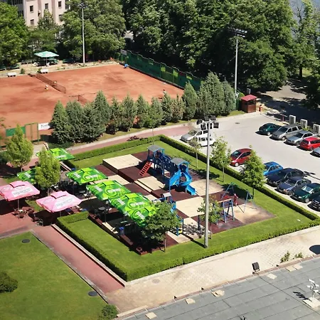 Хотел гранд