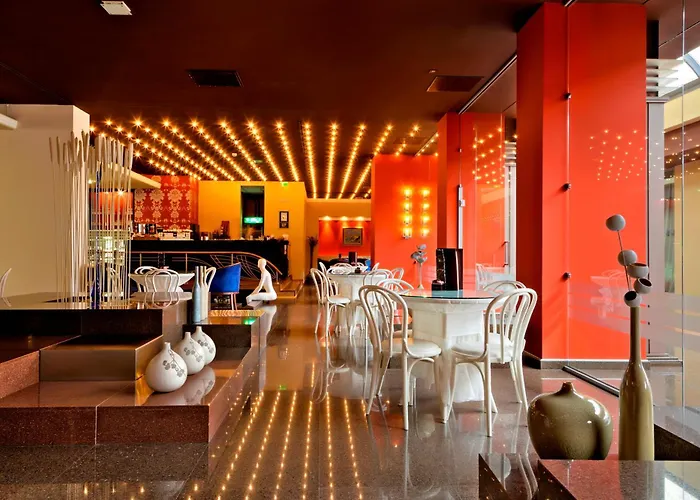 普罗夫迪夫大酒店 4*